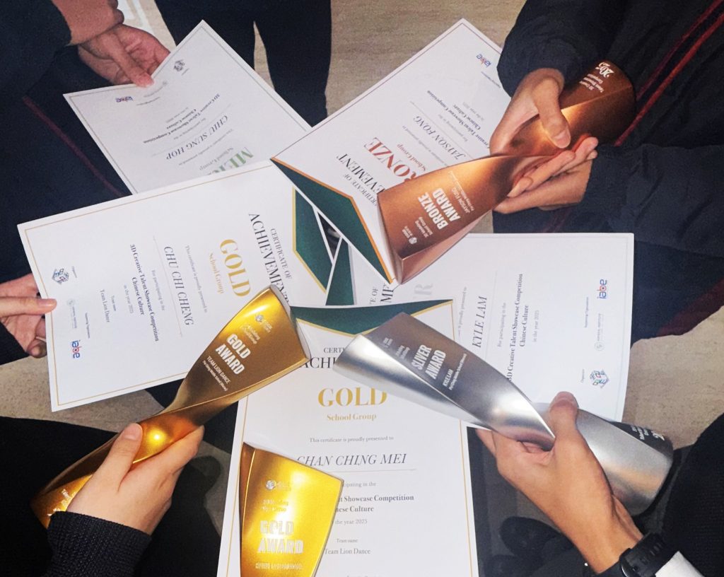 中學組銀獎作品(太和殿)，將中華傳統建築之美發揮淋漓盡致，由高一正班林文洛製作。
